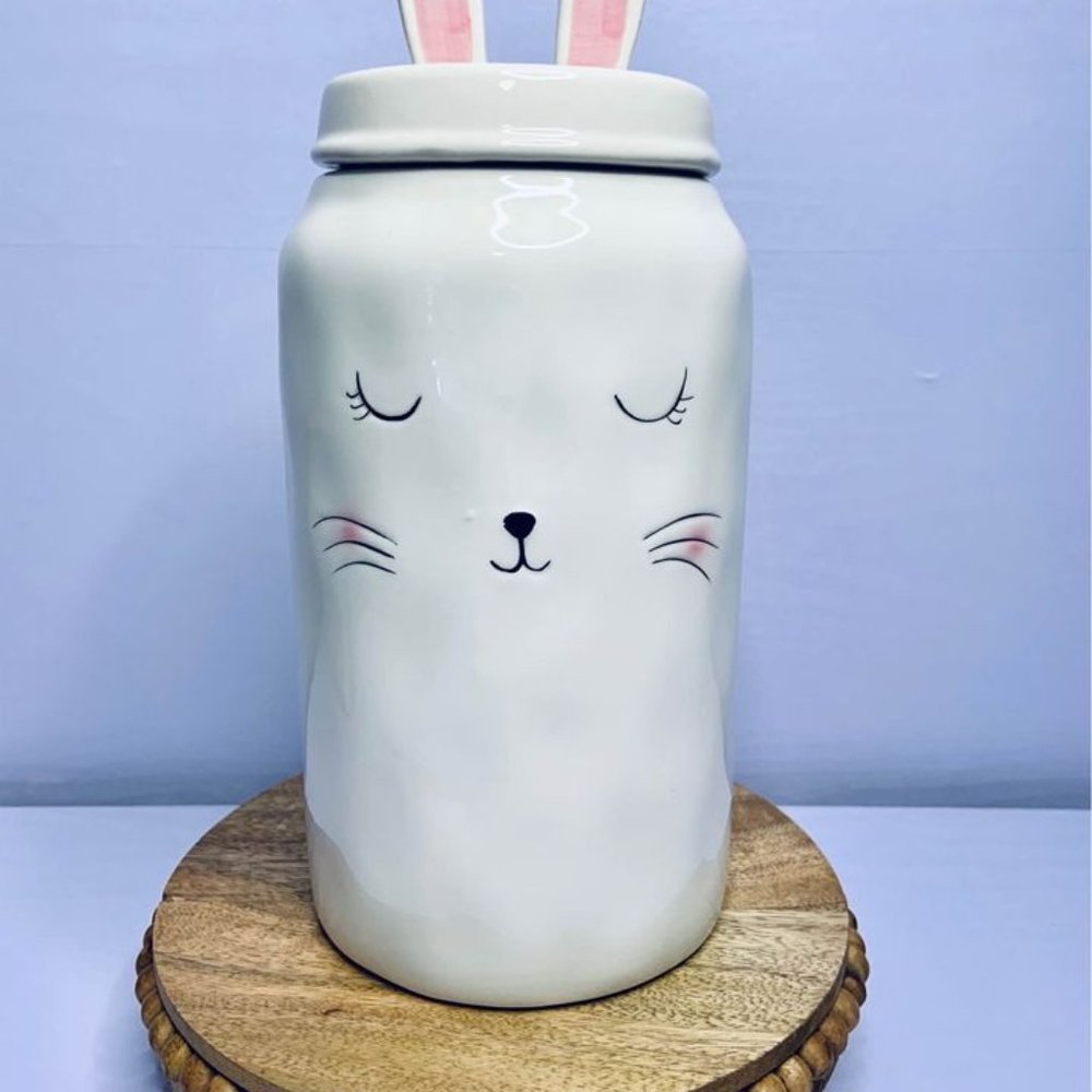 10 Strawberry street Canister New